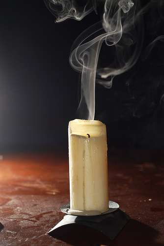 [عکس: candle-smoke.jpg]