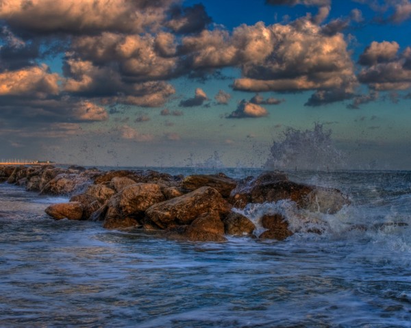 wild_waters_by_worldcollecter hdr photography water