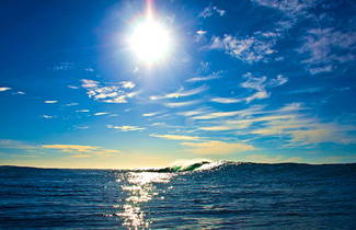Serene Water-Scape Pictures and Critiques