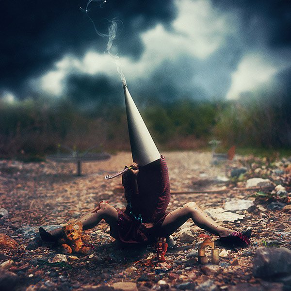 Create a Dark, Conceptual Photo Manipulation With Stock Photography latest december 2011 tutorials for graphic designers of Adobe photoshop