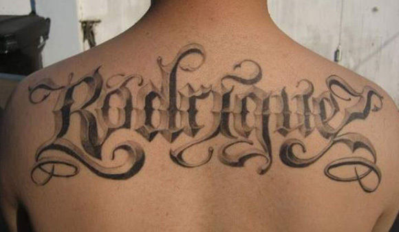 50 Excellent Tattoo Lettering Examples