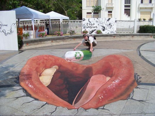 3D street art picture of a big mouth