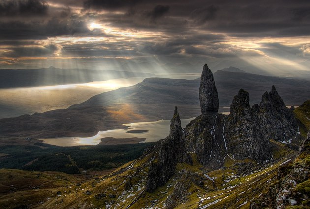 Crepuscular Rays of Storr by Gary Howells