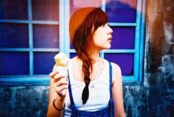 ice cream girl and lomography in photography 